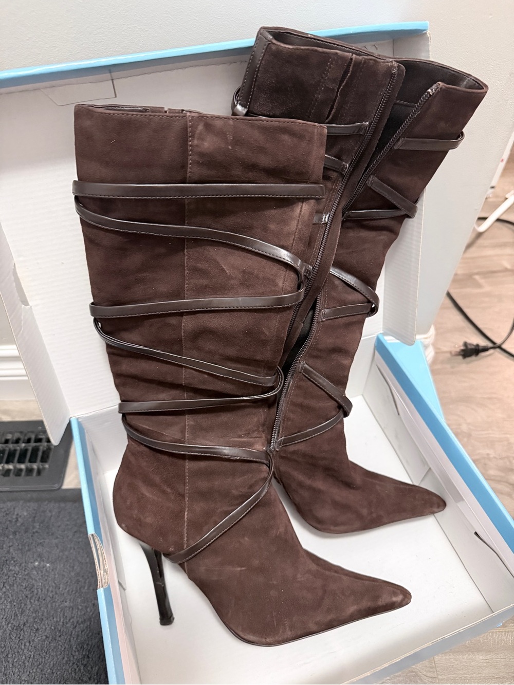 Women's Brown Suede Pointed-Toe Knee-High Boots